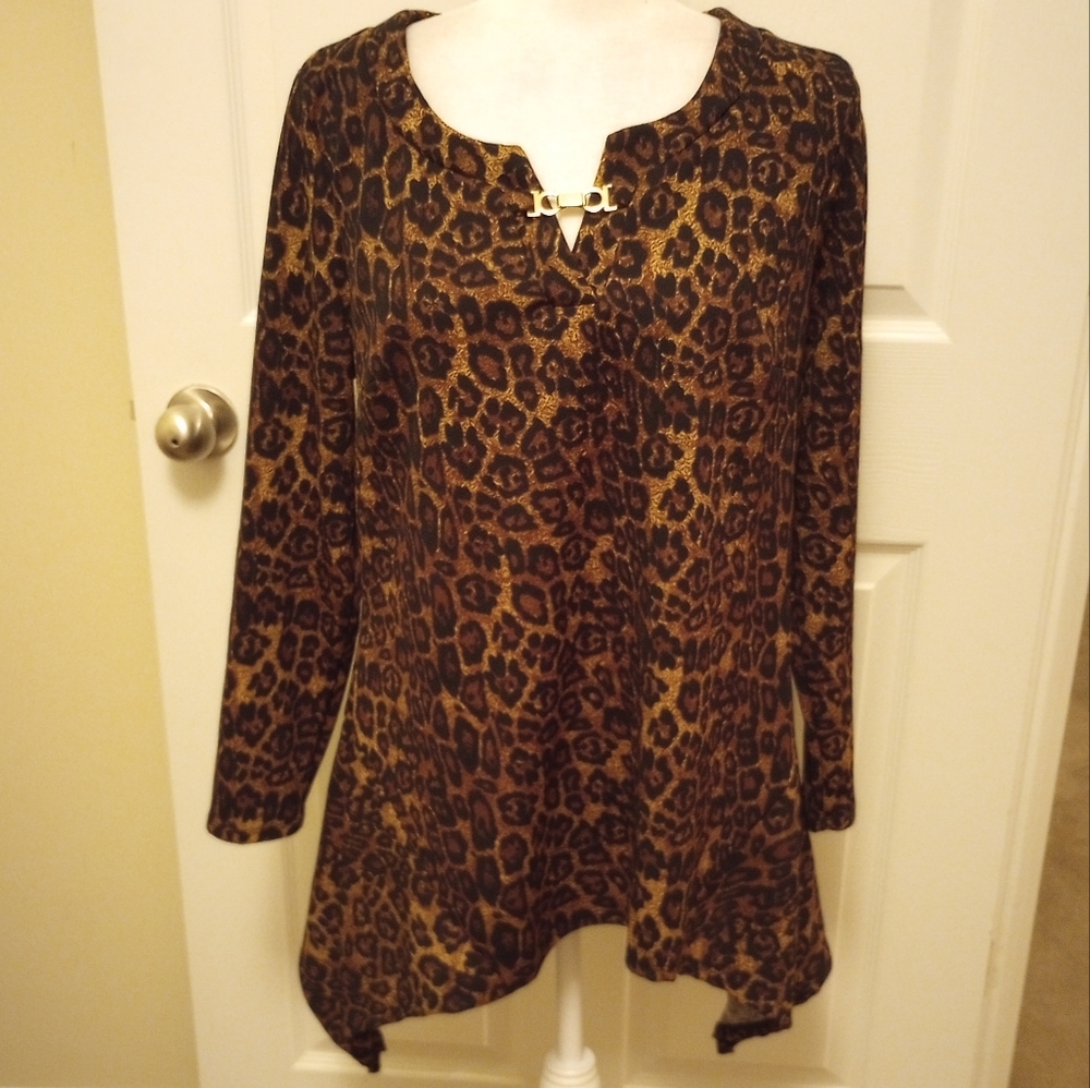 Robert Louis leopard print tunic. Medium